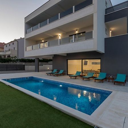 Luxury Villa La Nonna Ana - Heated Pool, Sea View, Near Split Kaštela Buitenkant foto
