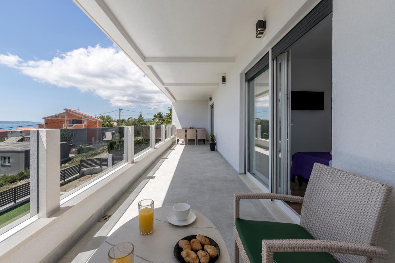 Luxury Villa La Nonna Ana - Heated Pool, Sea View, Near Split Kaštela Buitenkant foto