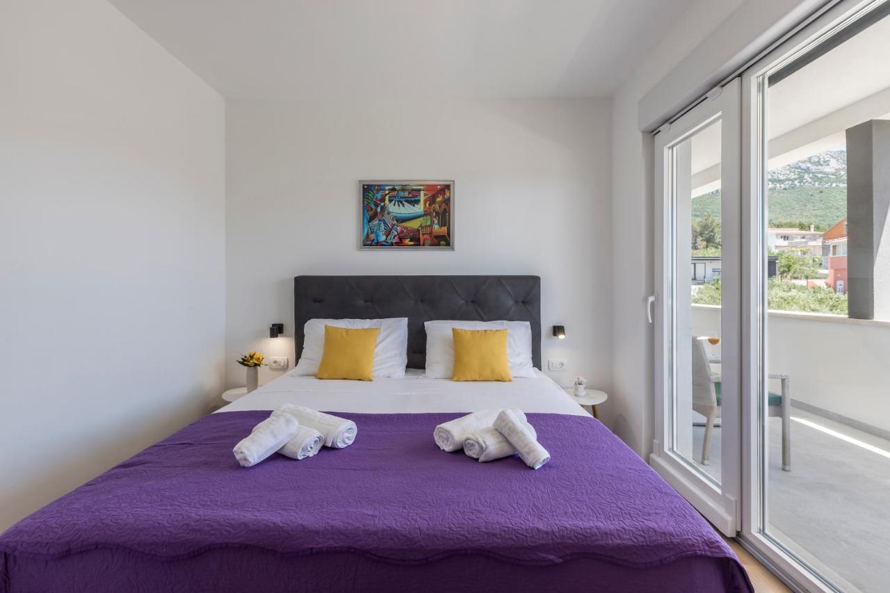 Luxury Villa La Nonna Ana - Heated Pool, Sea View, Near Split Kaštela Buitenkant foto