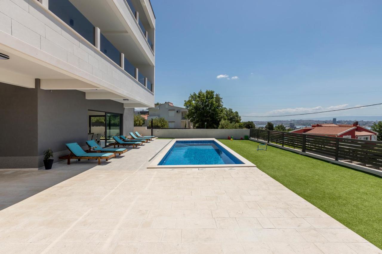 Luxury Villa La Nonna Ana - Heated Pool, Sea View, Near Split Kaštela Buitenkant foto