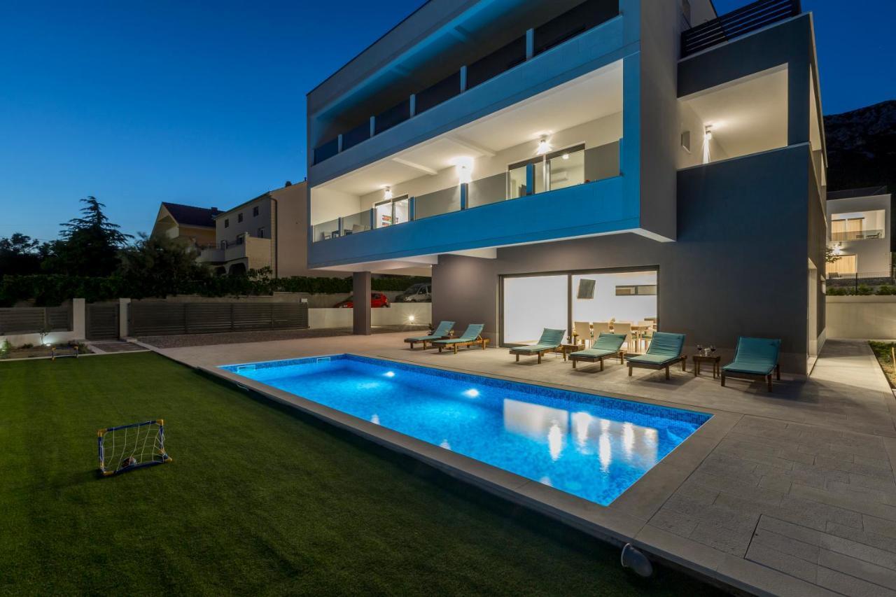 Luxury Villa La Nonna Ana - Heated Pool, Sea View, Near Split Kaštela Buitenkant foto