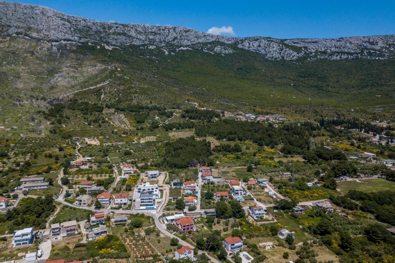 Luxury Villa La Nonna Ana - Heated Pool, Sea View, Near Split Kaštela Buitenkant foto