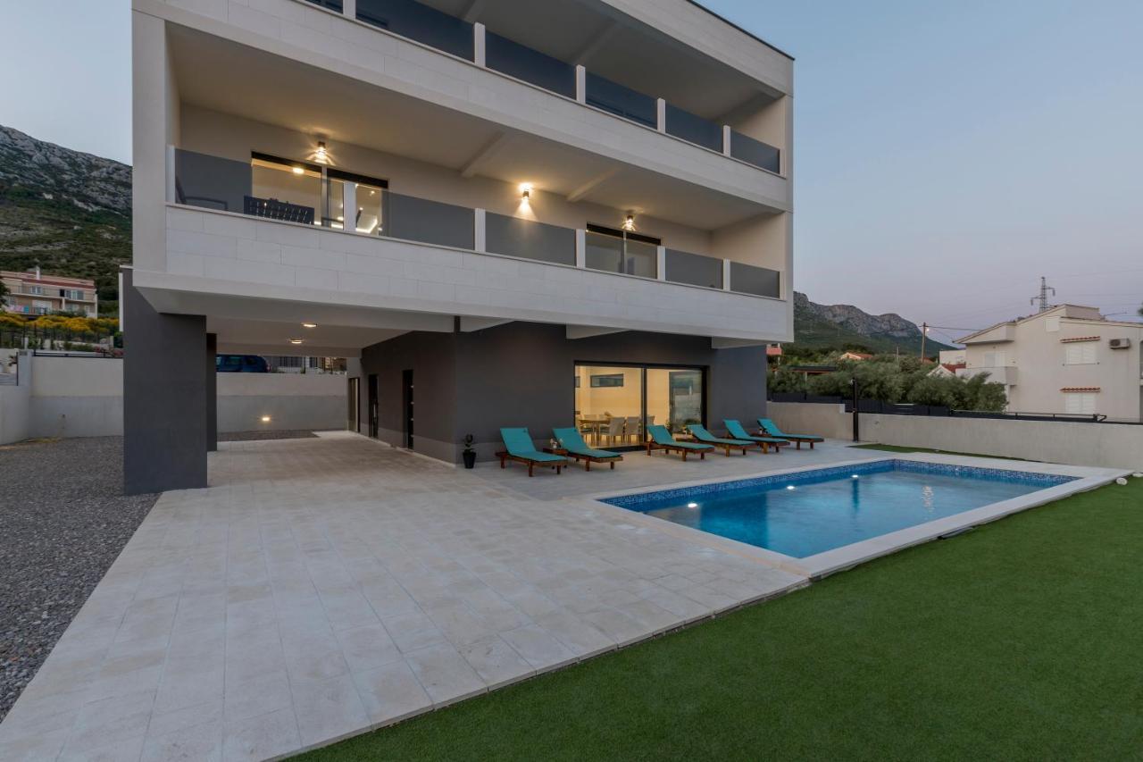 Luxury Villa La Nonna Ana - Heated Pool, Sea View, Near Split Kaštela Buitenkant foto